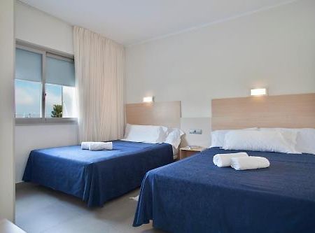 Apartamentos Castellmar Castelldefels Eksteriør billede